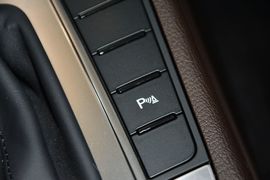 2015款大众迈腾旅行轿车2.0TSI舒适型