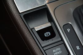 2015款大众迈腾旅行轿车2.0TSI舒适型