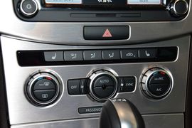 2015款大众迈腾旅行轿车2.0TSI舒适型