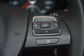 2015款大众迈腾旅行轿车2.0TSI舒适型