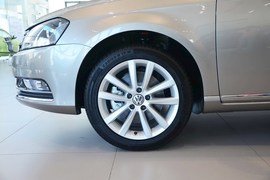 2015款大众迈腾旅行轿车2.0TSI舒适型
