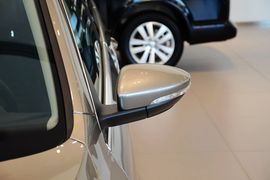 2015款大众迈腾旅行轿车2.0TSI舒适型