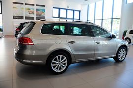 2015款大众迈腾旅行轿车2.0TSI舒适型
