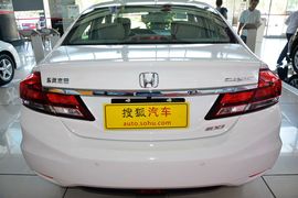 2014款本田思域1.8L手动舒适版