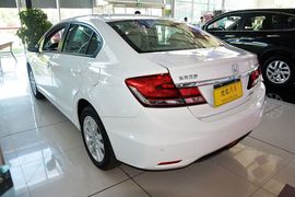 2014款本田思域1.8L手动舒适版