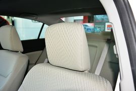 2014款本田思域1.8L手动舒适版