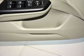 2014款本田思域1.8L手动舒适版