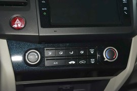 2014款本田思域1.8L手动舒适版