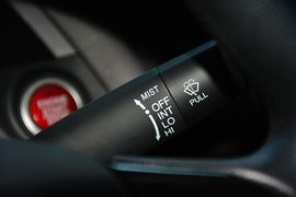 2014款本田思域1.8L手动舒适版