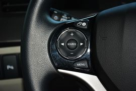 2014款本田思域1.8L手动舒适版