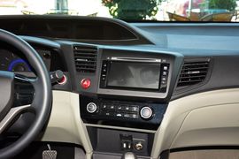 2014款本田思域1.8L手动舒适版