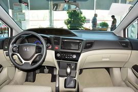 2014款本田思域1.8L手动舒适版