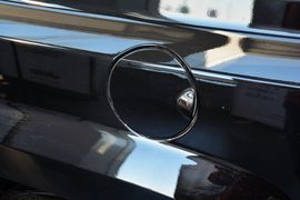 2015款Jeep自由客2.4L运动版