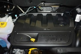 2015款Jeep自由客2.4L运动版