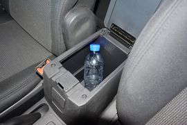 2015款Jeep自由客2.4L运动版
