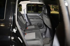 2015款Jeep自由客2.4L运动版