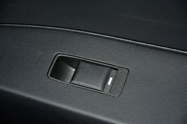 2015款Jeep自由客2.4L运动版