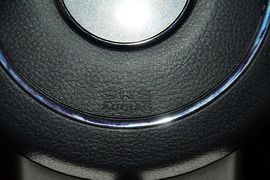 2015款Jeep自由客2.4L运动版