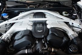 2015款阿斯顿马丁Rapide