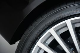 2015款阿斯顿马丁Rapide