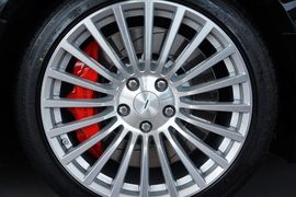 2015款阿斯顿马丁Rapide