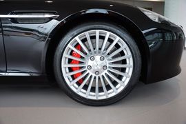 2015款阿斯顿马丁Rapide
