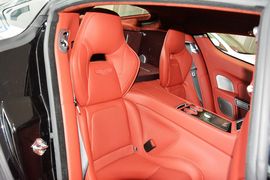 2015款阿斯顿马丁Rapide