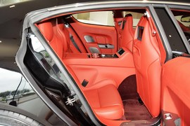 2015款阿斯顿马丁Rapide