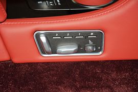 2015款阿斯顿马丁Rapide