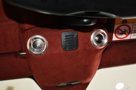 2015款阿斯顿马丁Rapide