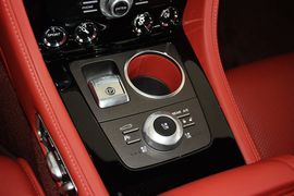 2015款阿斯顿马丁Rapide