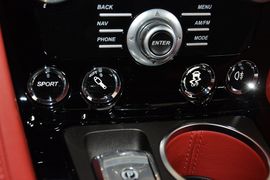 2015款阿斯顿马丁Rapide