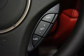 2015款阿斯顿马丁Rapide