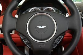 2015款阿斯顿马丁Rapide