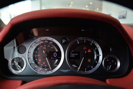 2015款阿斯顿马丁Rapide