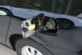 2015款现代悦动1.6L手动豪华型