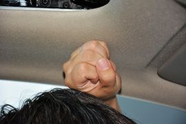 2015款现代悦动1.6L手动豪华型