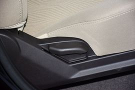 2015款现代悦动1.6L手动豪华型