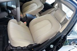 2015款现代悦动1.6L手动豪华型