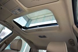 2015款现代悦动1.6L手动豪华型