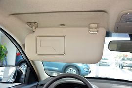 2015款现代悦动1.6L手动豪华型