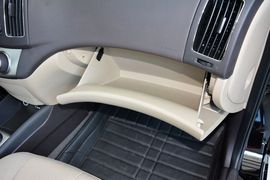 2015款现代悦动1.6L手动豪华型