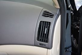 2015款现代悦动1.6L手动豪华型