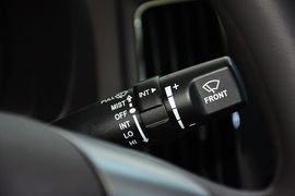 2015款现代悦动1.6L手动豪华型