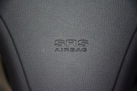 2015款现代悦动1.6L手动豪华型