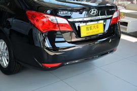 2015款现代悦动1.6L手动豪华型