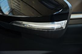 2015款现代悦动1.6L手动豪华型