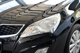 2015款现代悦动1.6L手动豪华型