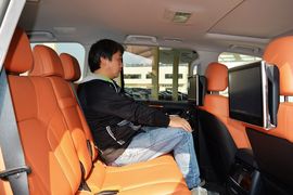 2016款雷克萨斯LX570到店实拍