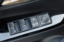 2016款雷克萨斯LX570